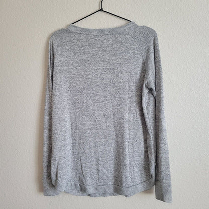 GAP Womens Sz XS Lightweight Sweatshirt Light Gray