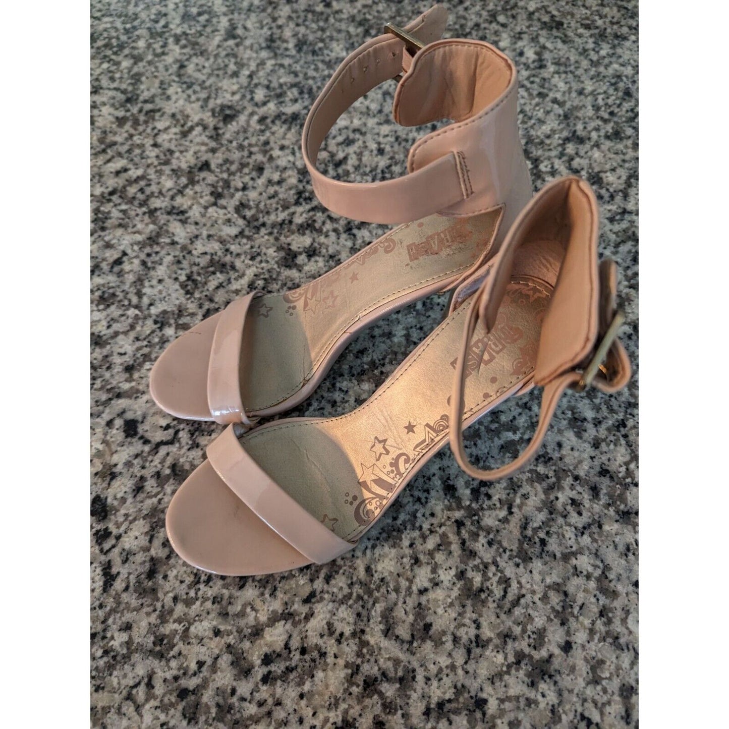 Trash Womens Sz 8.5 Light Blush Pink Patent Heels Ankle strap