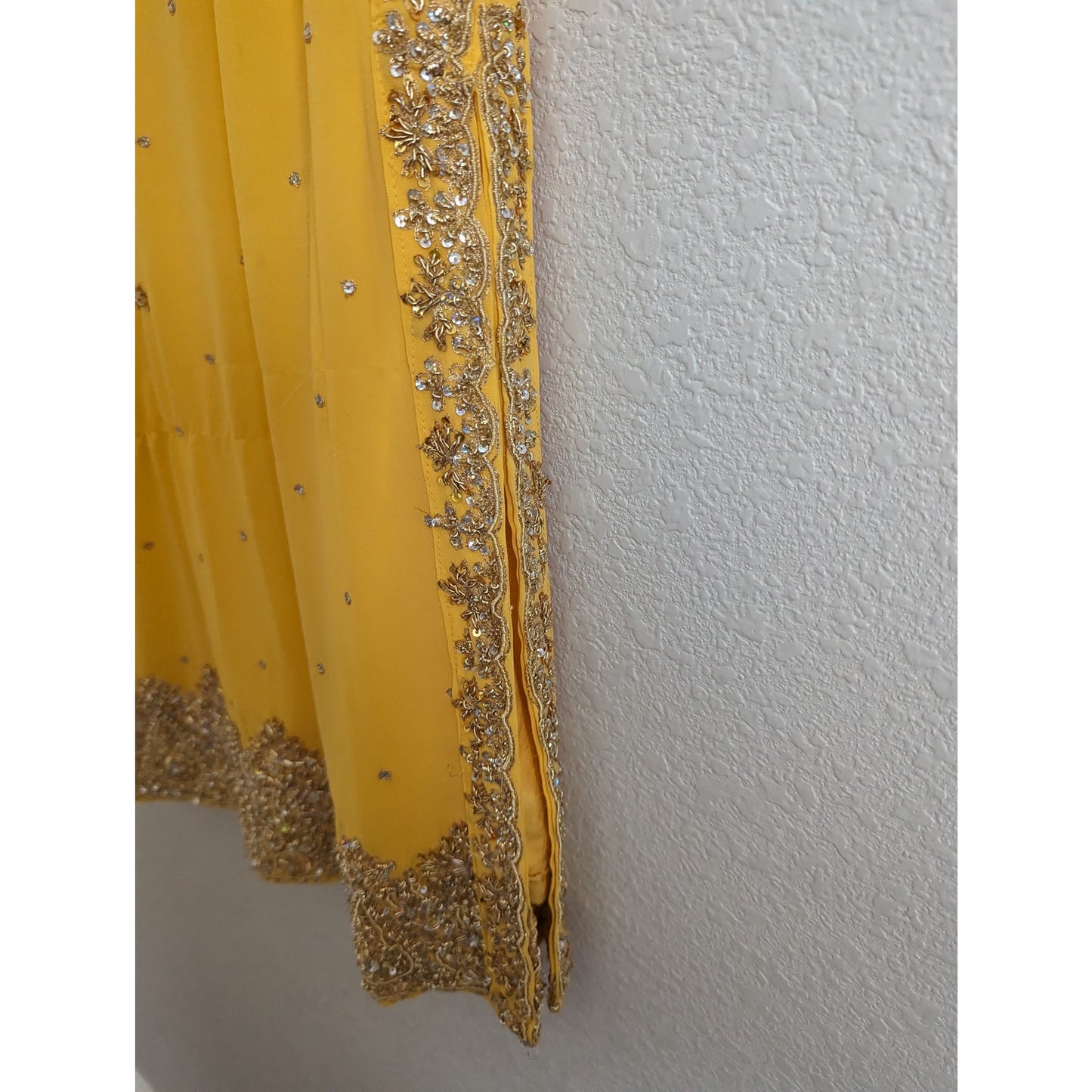 Vintage 1960s Indian Style Womens Skirt Pants Blouse Set Gold Embroidered