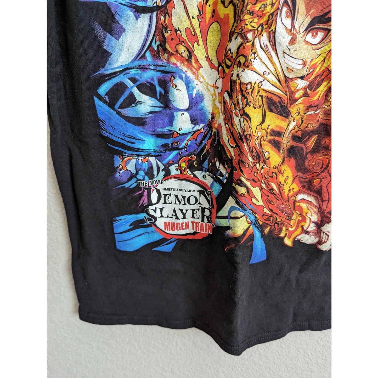 Demon Slayer the Movie Mens Sz S Short Sleeve T Shirt Mugen Train