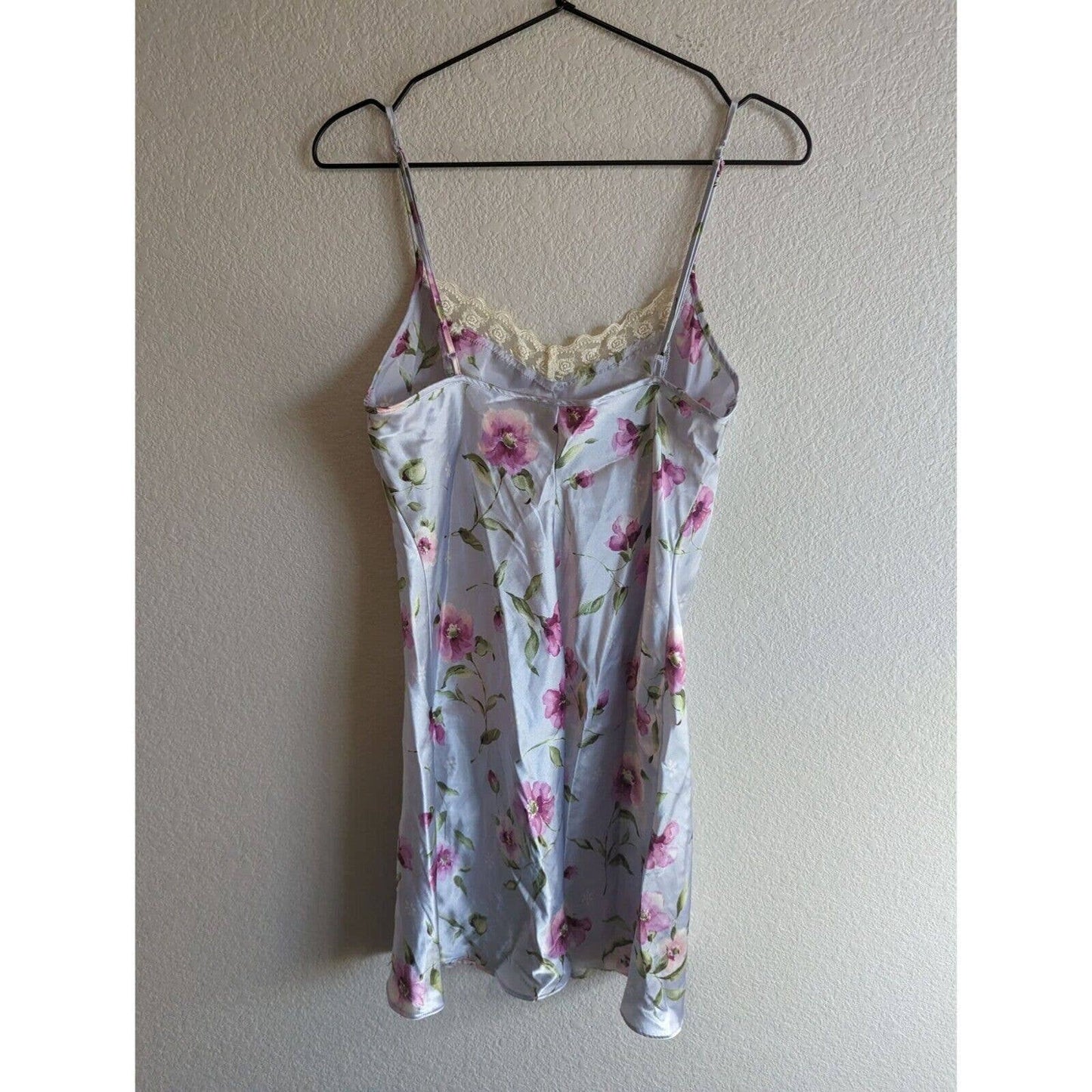 Vintage 1990s Private Luxuries Sz M Light Purple Satin Nightgown Floral