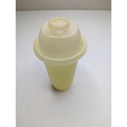 Vintage Tupperware Yellow Quick Shake Blender Gravy Shaker Salad Dressing 844-12