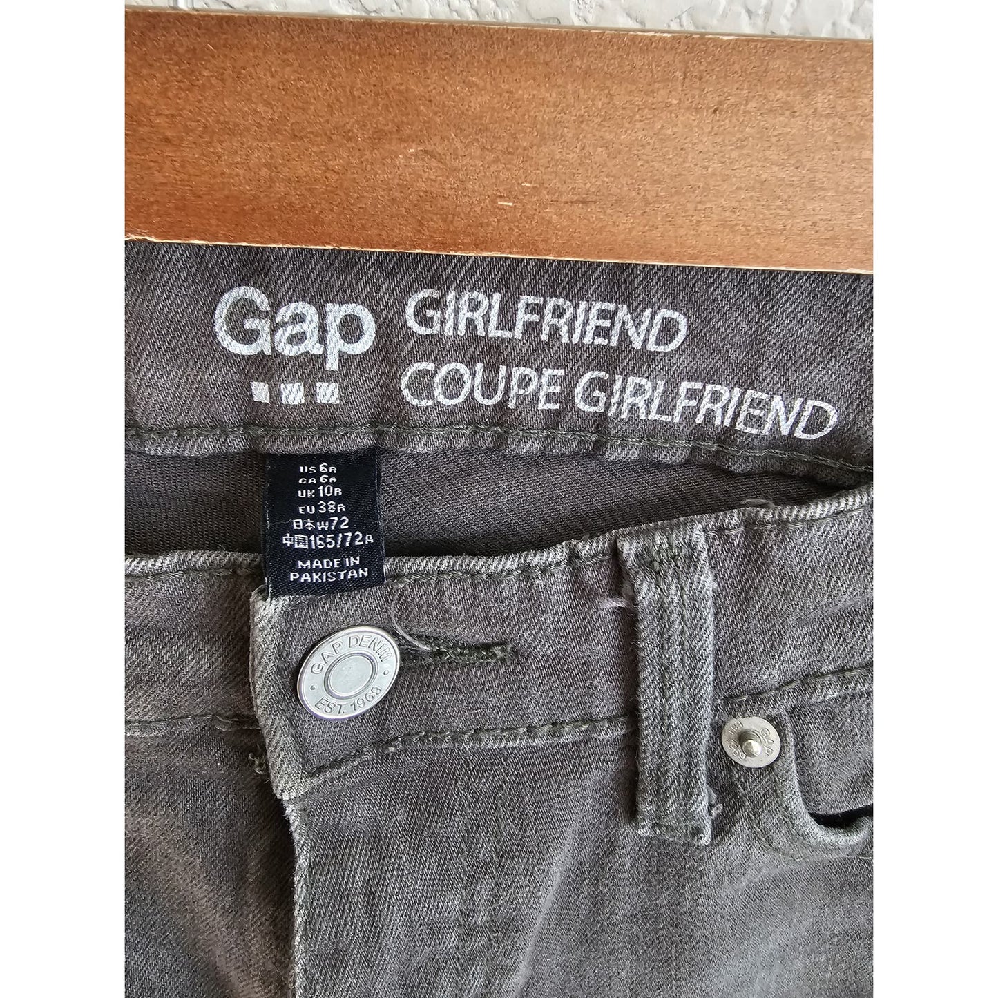 Gap Womens Sz 6 Girlfriend Fit Skinny Jeans Distressed Dark Green