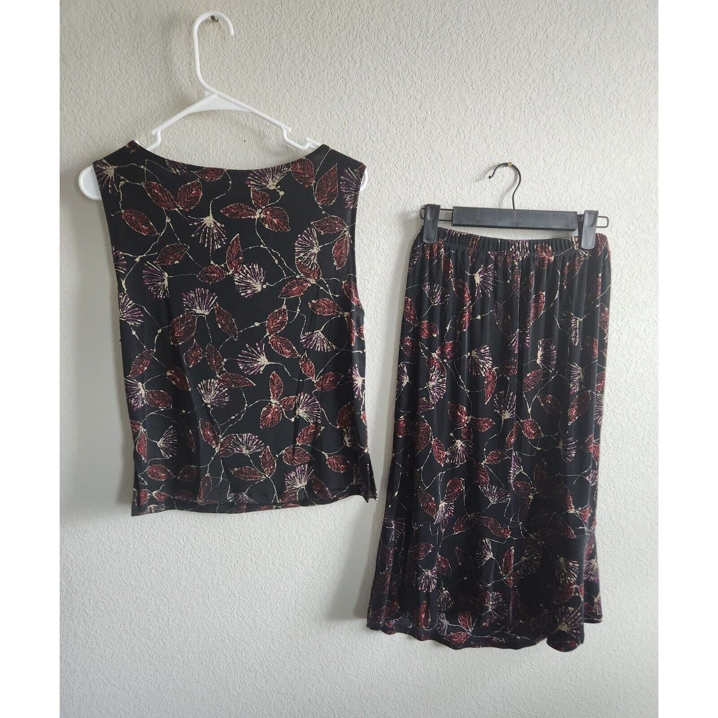 Hearts of Palm Womens Sz M Blouse and Skirt Set Black Pink Floral Slinky