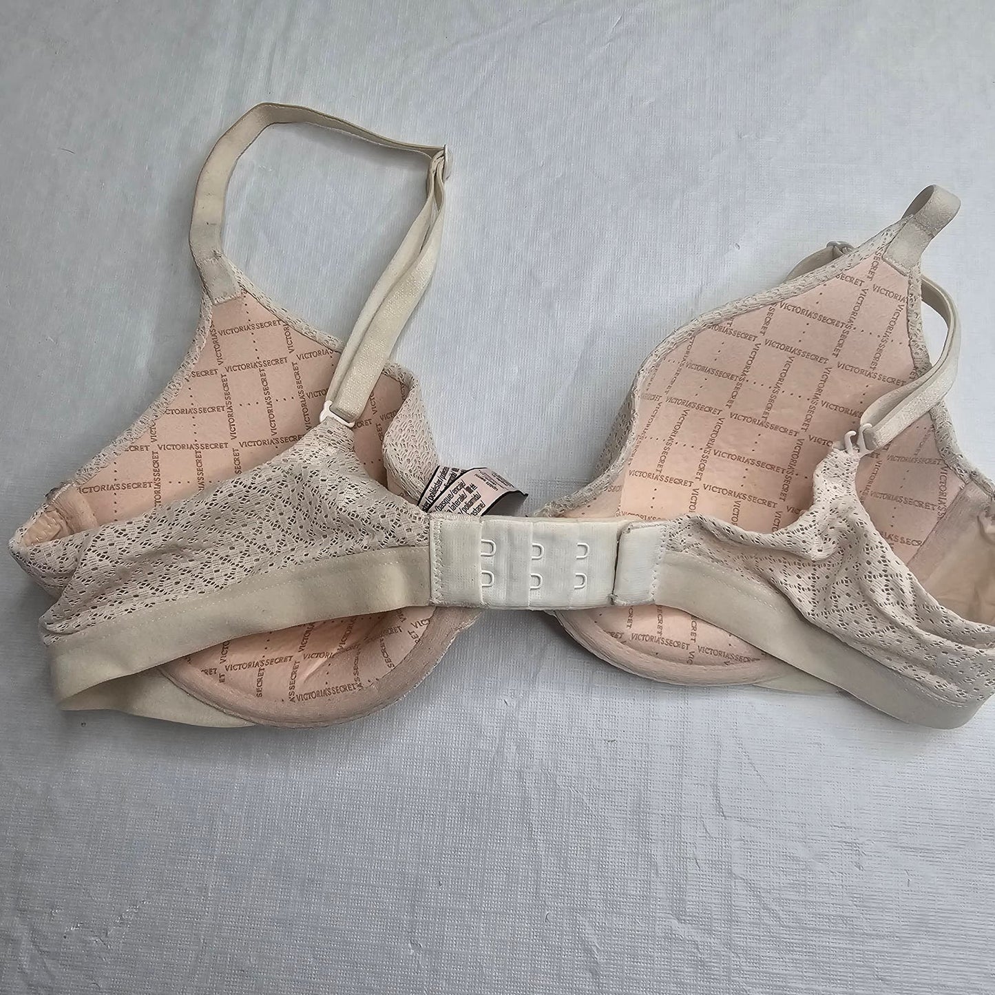 Victorias Secret Womens Sz 32C Uplift Semi Demi T Shirt Bra Light Beige