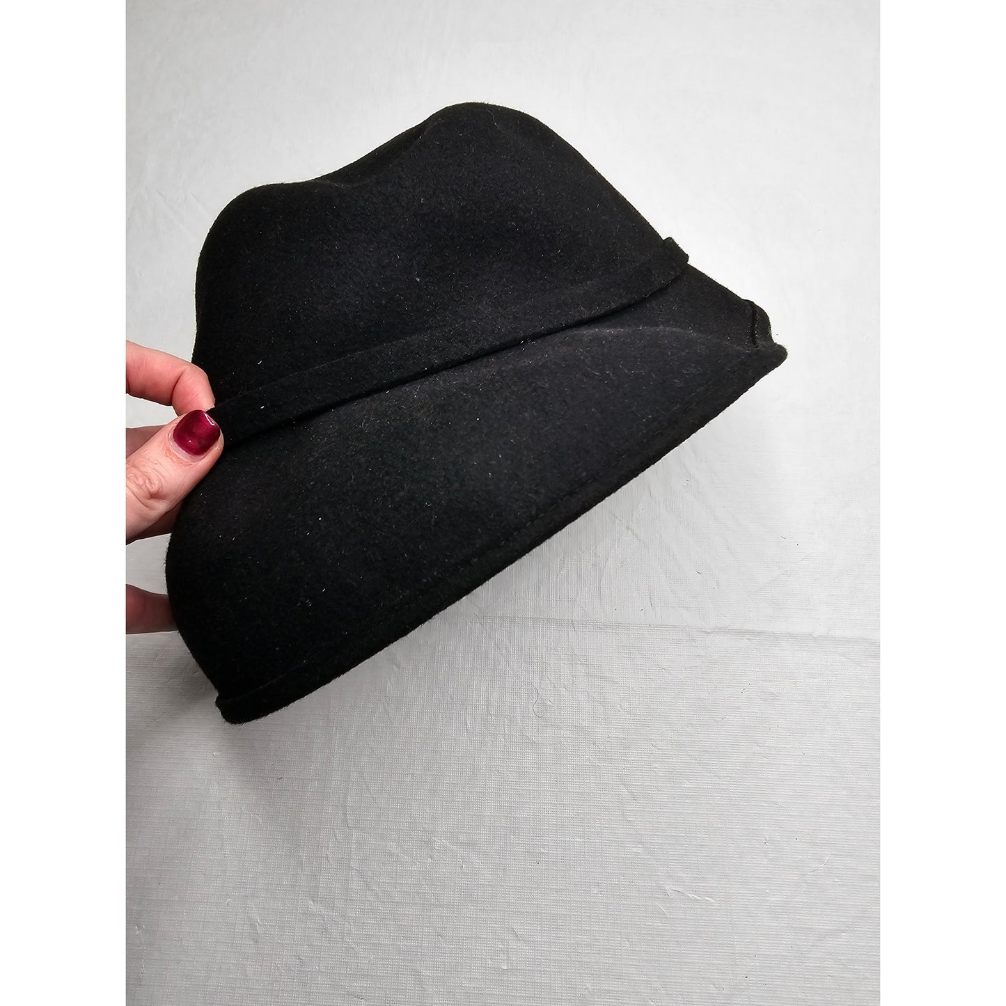 AMANDA SMITH BLACK 100% WOOL BOWLER HAT MADE IN ITALY