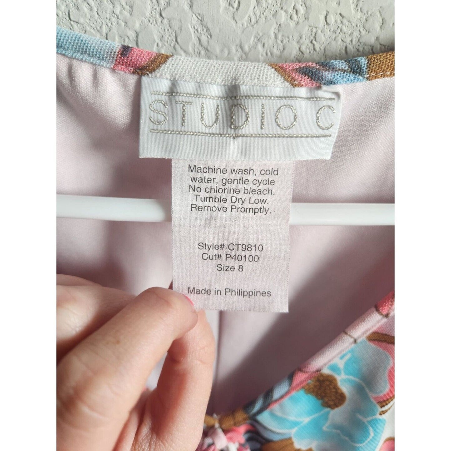 Studio C Womens Sz 8 Knee Length Pastel Floral Dress Pink Blue V Neck