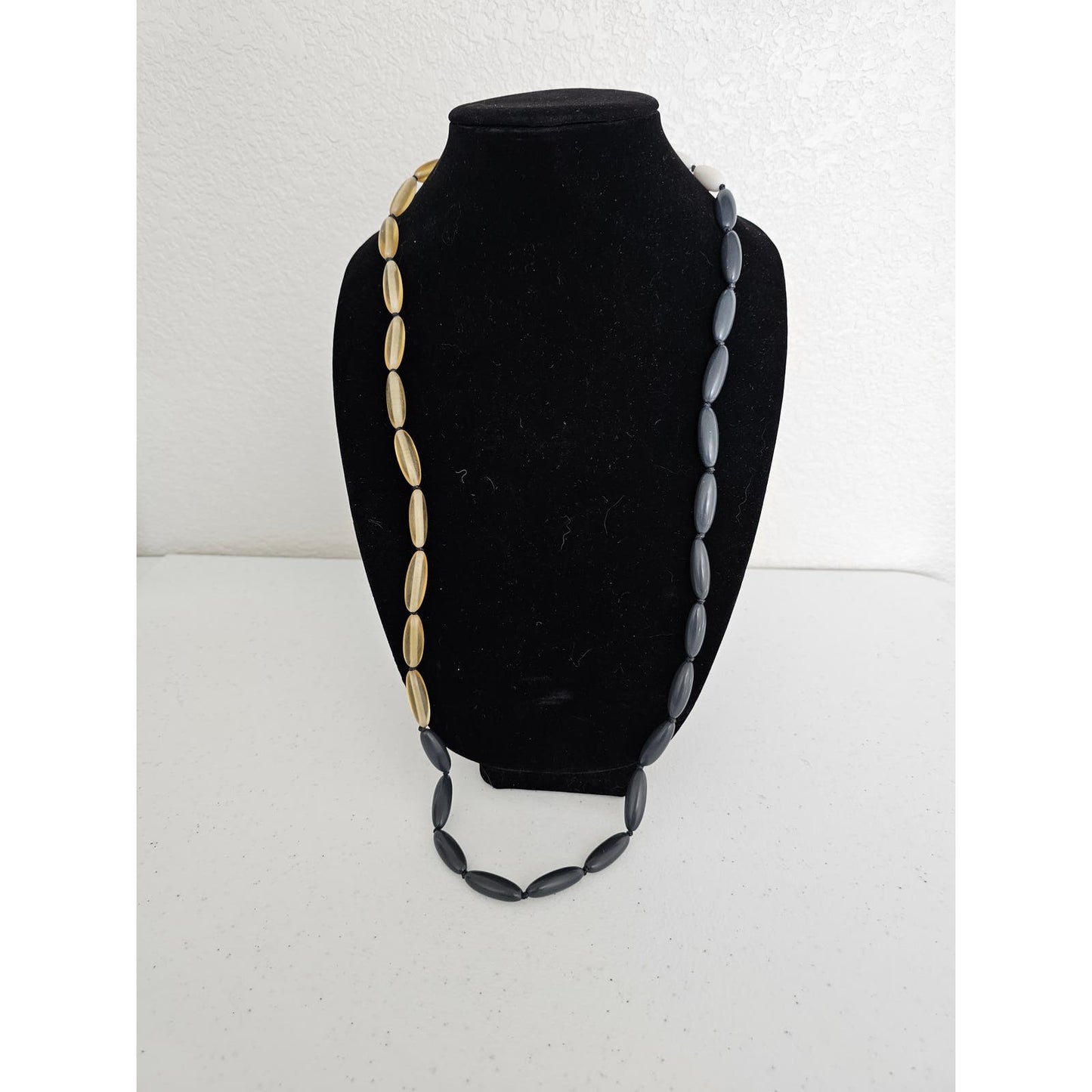 Vintage 1990s Single Strand Oval Beaded Necklace Black Beige White